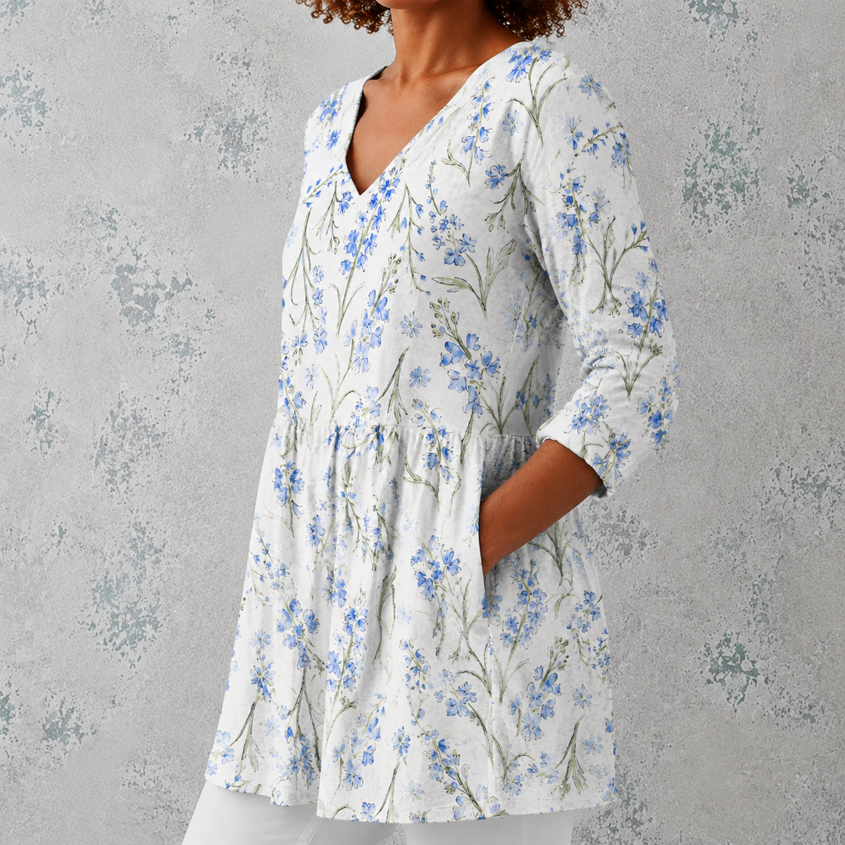 Jeanne | Long Blouse with V-Neck