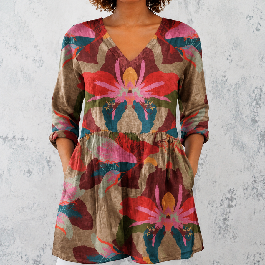 Sarah | Long Blouse with V-Neck